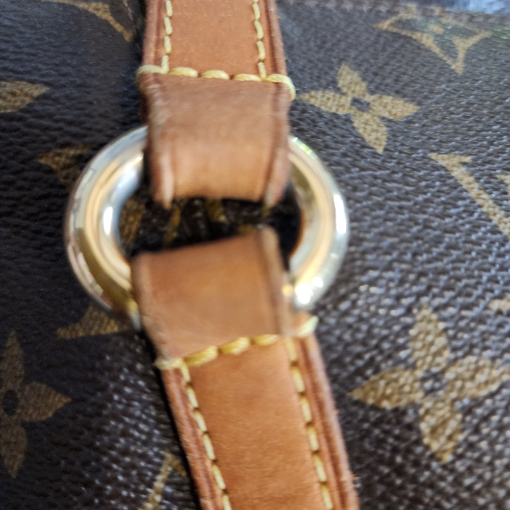 Louis Vuitton Brown Monogram Shoulder Bag - Picture 4 of 9